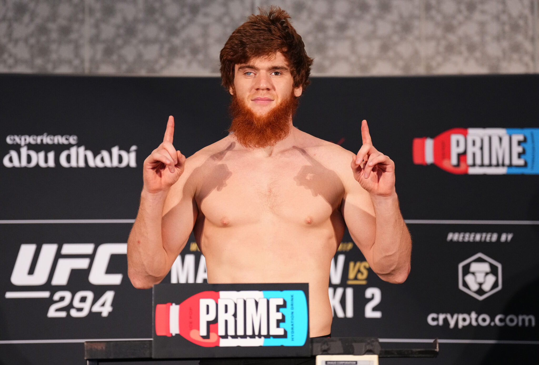 Video UFC Saudi Arabia Fighter Shara Magomedov Breaks Friend's Phone