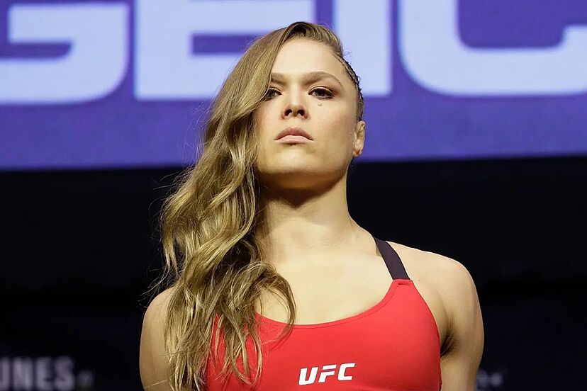 Ex-UFC champion Miesha Tate slams Ronda Rousey for being more focused on 'self instead of self-growth' 2 Ronda Rousey