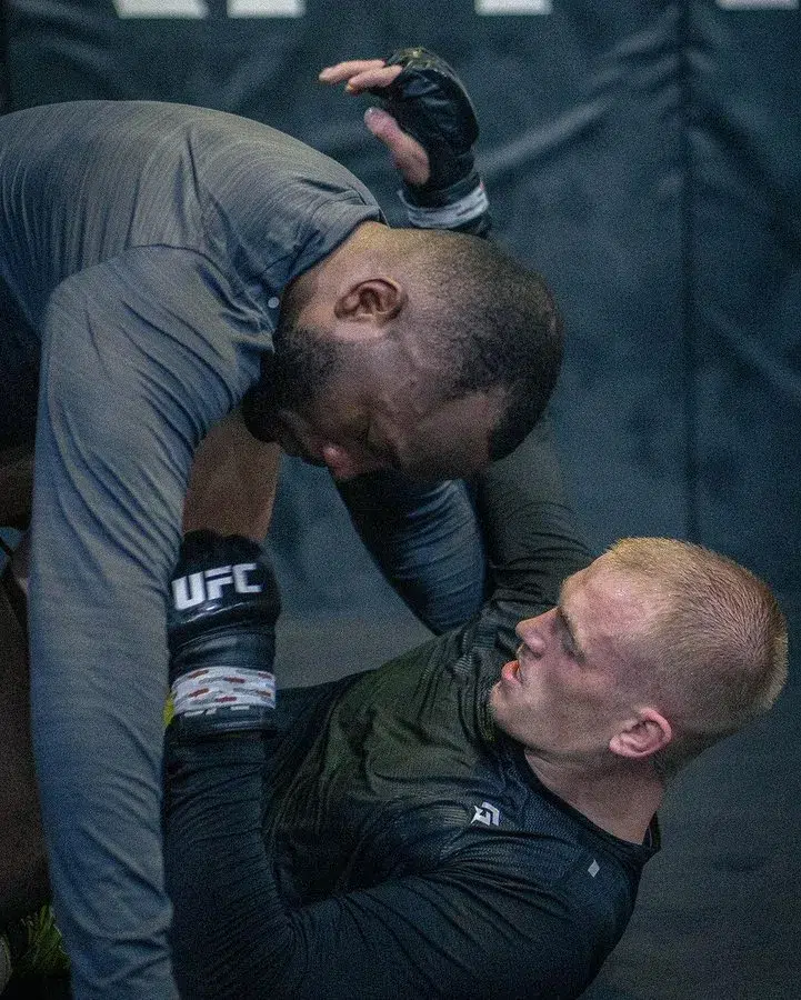 Leon Edwards vs. Ian Garry Next: "He’s looking for a scalp" — Coach names perfect opponent 3 Leon Edwards