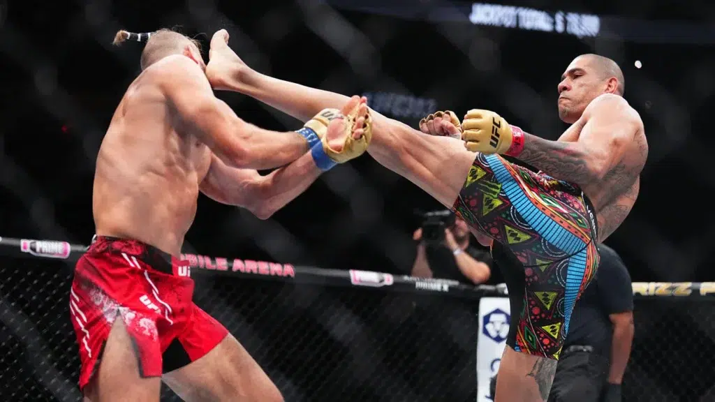 Video: UFC’s Most Shocking Head Kick Knockouts - Watch the KOs That Shook the Octagon 1 Knockouts
