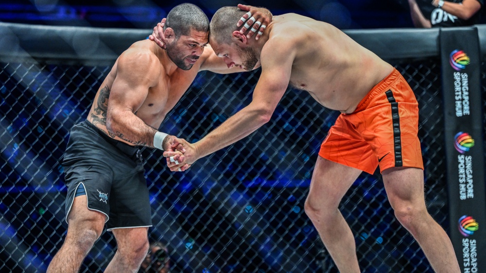 10 Attacks From The Overtie Position In MMA 1 10 Attacks From The Overtie Position In MMA