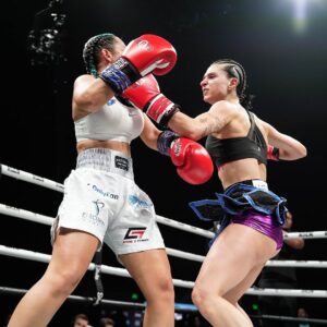 Watch: Leah Gotti OnlyFans Model Knockout Debut TKO Win In Misfits