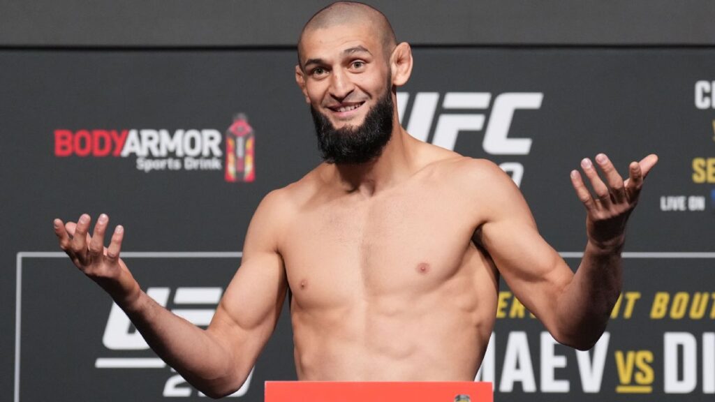 Khamzat Chimaev on Dricus du Plessis: "This gay who have the belt man, not normal." 5 Dricus Du Plessis and Khamzat Chimaev