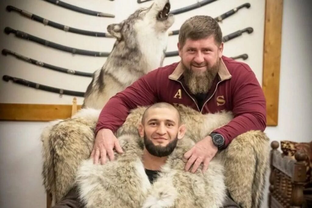 Ahead of UFC 308, Khamzat Chimaev Refutes U.S. Visa Ban Rumor: "A Lot of S*it Things" 3 Khamzat Chimaev