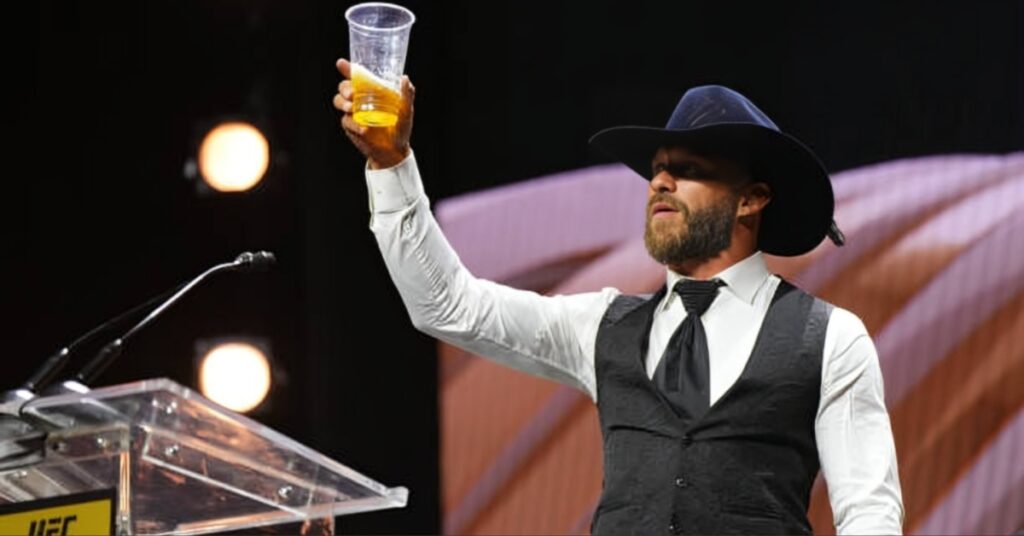 Donald Cerrone urged to reconsider UFC return fight by Dana White: 'I hate it' 3 UFC Hall of Fame star Donald Cerrone confirms plan for return: 'I'll fight in a few months'