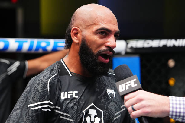 Charles Johnson outpoints Sumudaerji in back-And-Forth clash - UFC Vegas 99 Highlights 4 johnson 2