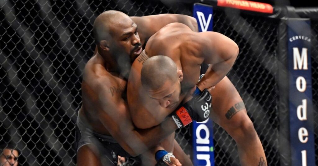 Joe Rogan claims Jon Jones' opponents are 'So vulnerable' due to sneaky tactic pre-UFC 309 3 Jon Jones, Ciryl Gane