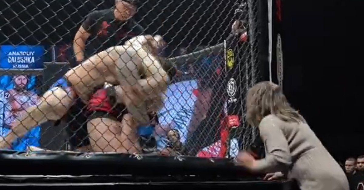 Watch: MMA Fighter Vladimir Polozov’s Wife Begs to End Match Just As He Locks In Armbar Before Victory 1 Vladimir Polozov