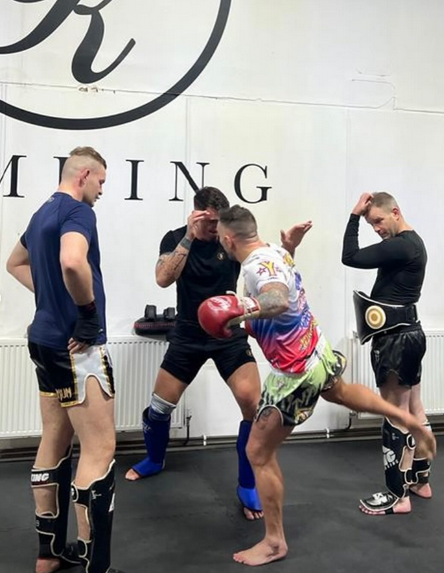 Heavyweight Tom Aspinall Names the Fighter with the Deadliest Leg Kicks 2 Tom Aspinall Liam Harrison