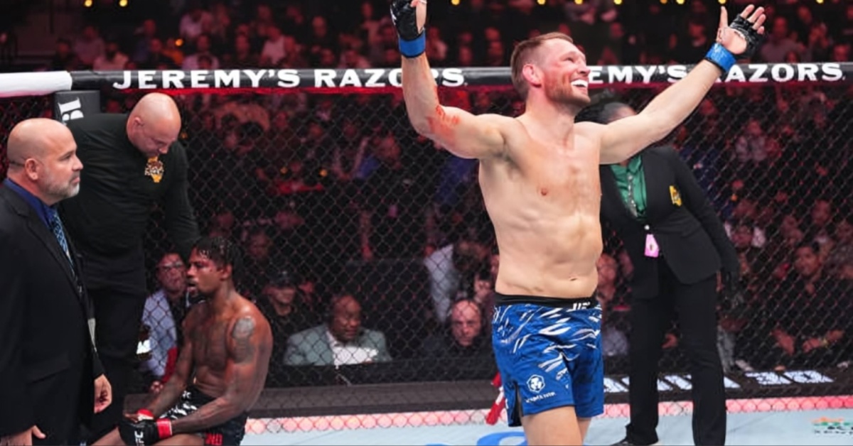 Reinier de Ridder blitzes through Kevin Holland with dominant rear naked choke win – UFC 311 Highlights