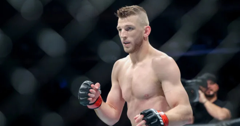 'Fall On The Ground And Burst Into Tears' Dan Hooker Details Injury