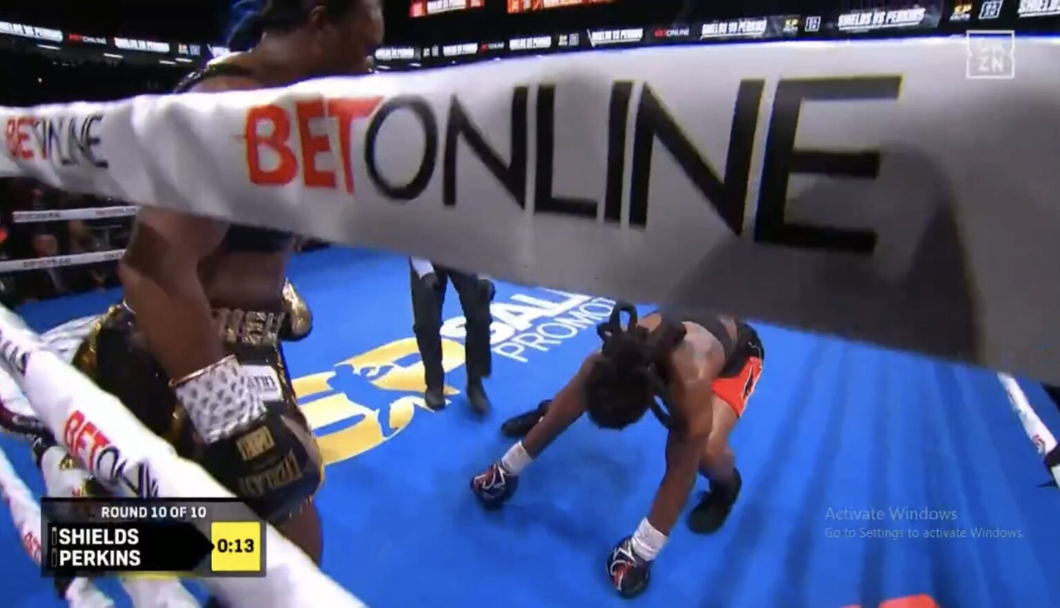 Claressa Shields Becomes First-Ever Undisputed Women's Heavyweight