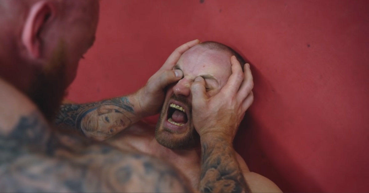 Watch: When 400lb ‘The Mountain’ Hafthor Bjornsson Grappled a 170lb UFC Fighter You Need to See 1 Watch: When 400lb ‘The Mountain’ Hafthor Bjornsson Grappled a 170lb UFC Fighter You Need to See