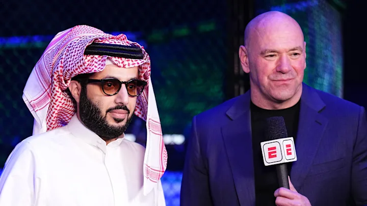 Commentator Joe Rogan Blasts Dana White's Huge Mistake: "I Think the UFC Messed Up" 4 01jp3z9a9209vdzpddfj