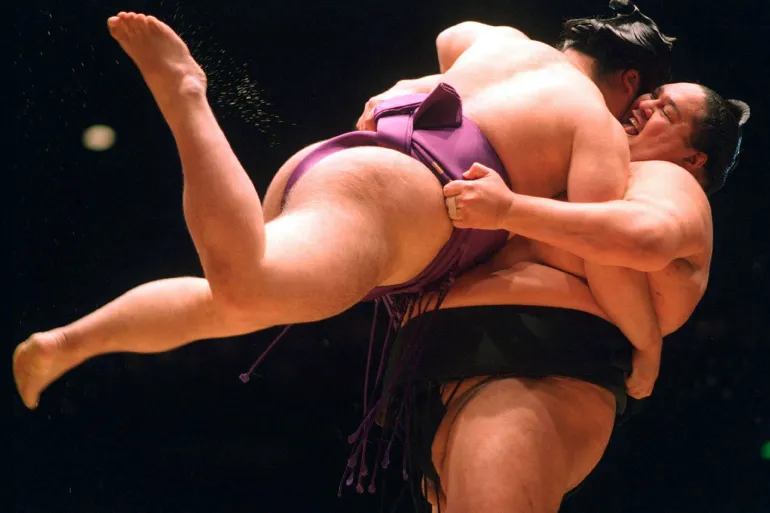 Watch: 500 lb Sumo Facing a UFC Veteran - The Epic Don Frye vs. Akebono Showdown 3 1997 06 07T120000Z 2061732407 PBEAHUMMPCX RTRMADP 3 SUMO 1712826192