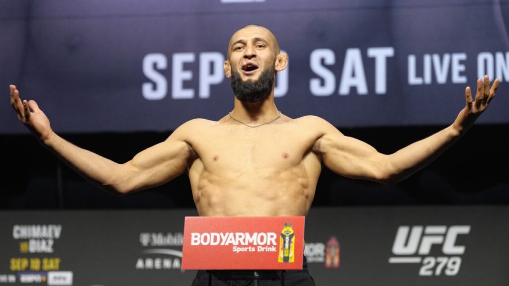 Khamzat Chimaev's Next Fight: The Undefeated 'Borz' Takes on the Middleweight King Dricus du Plessis 2 Khamzat Chimaevs next fight