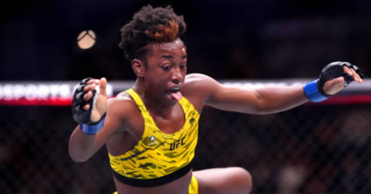 Alexia Thainara Scores Quick-Fire Submission Victory Over Molly McCann - UFC London Highlights 1 Alexia Thainara Scores Quick-Fire Submission Victory Over Molly McCann - UFC London Highlights