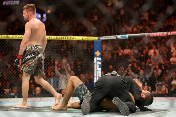Sean Strickland Offers Bryce Mitchell Surprising Advice to Deal with 'Demonic Dreams' 4 gettyimages 2188807976 612x612 1
