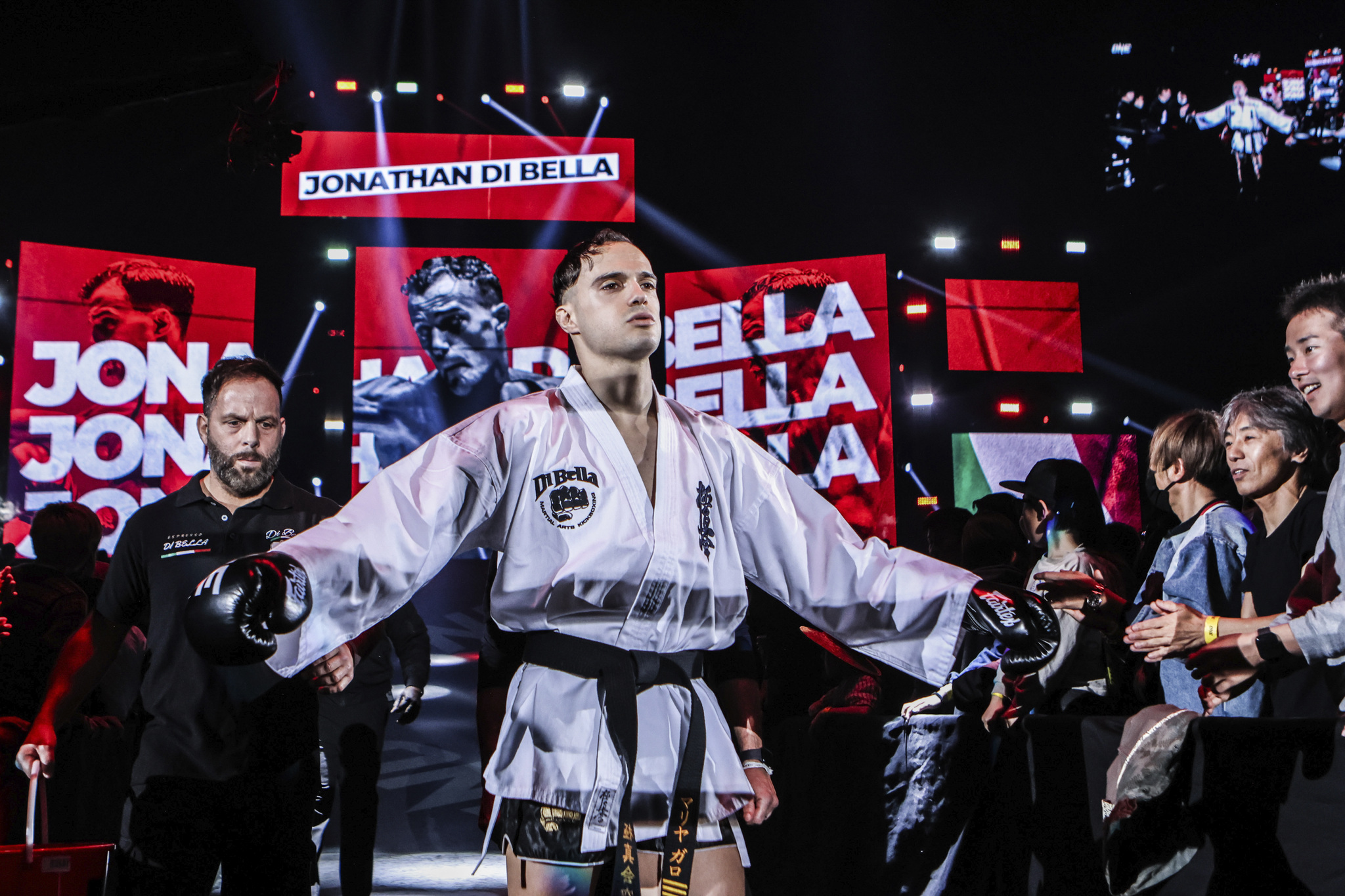 Johnathan Di Bella Dominates Sam-A to win Interim Kickboxing title - ONE 172 Results 1 John Di Bella entrance karate Gi