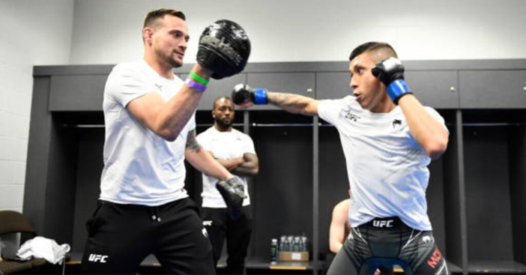 Jeff Molina Thinks the MMA Community 'Owes' James Krause an Apology for Overblown UFC Betting Scandal