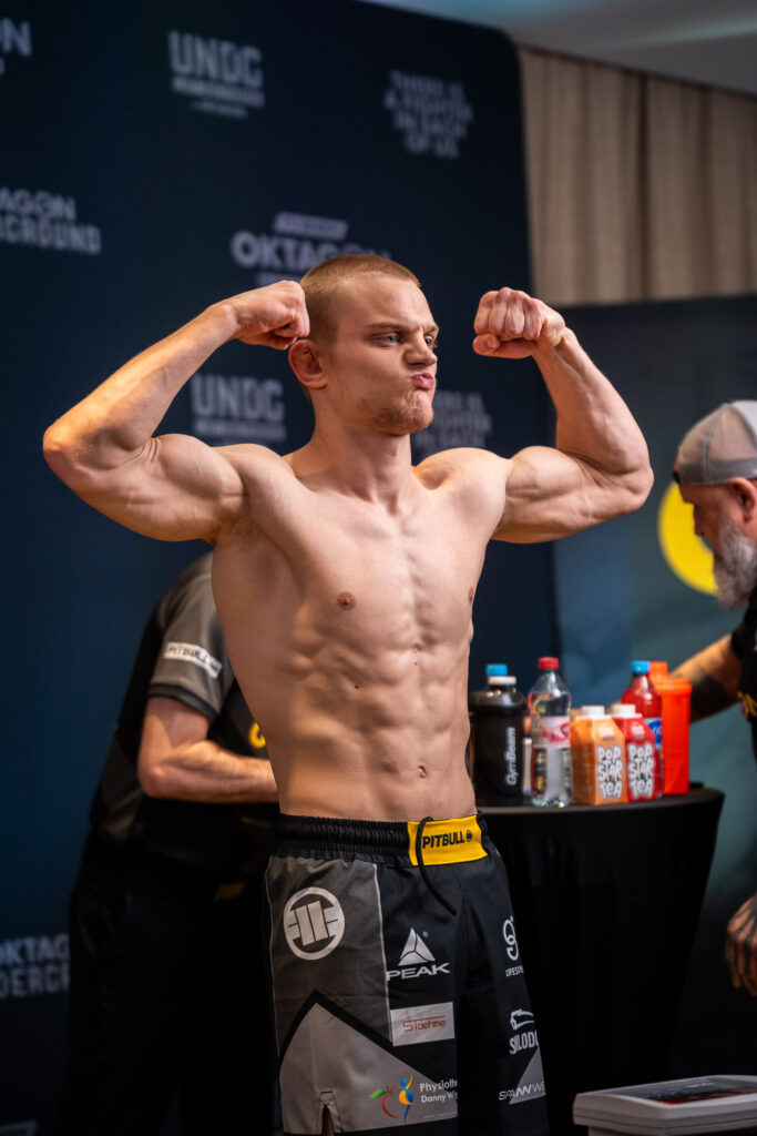 Tensions boil over between Deniz Ilbay and Max Holzer at Oktagon 69 Weigh Ins 3 OKT69W Kikinder low 093