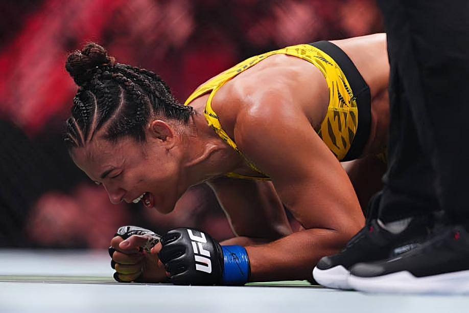 Natalia Silva backed for title fight after dominant win over Alexa Grasso - UFC 315 Highlights 4 17786048416