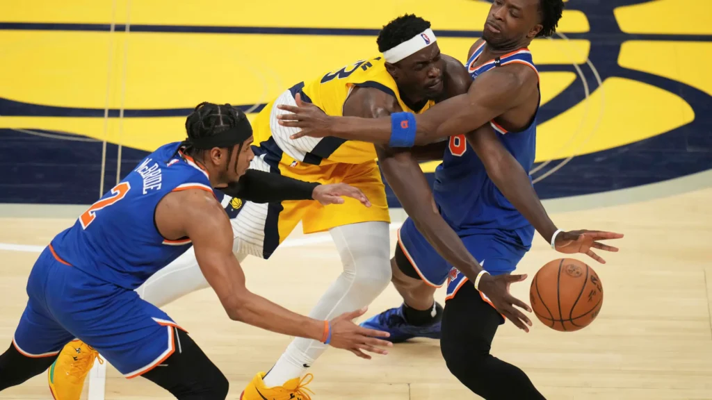 Watch - Knicks and Pacers Fans Clash in Epic Post-Game Boxing Brawl After Game 5 2 6834d566ebbc41.18136080