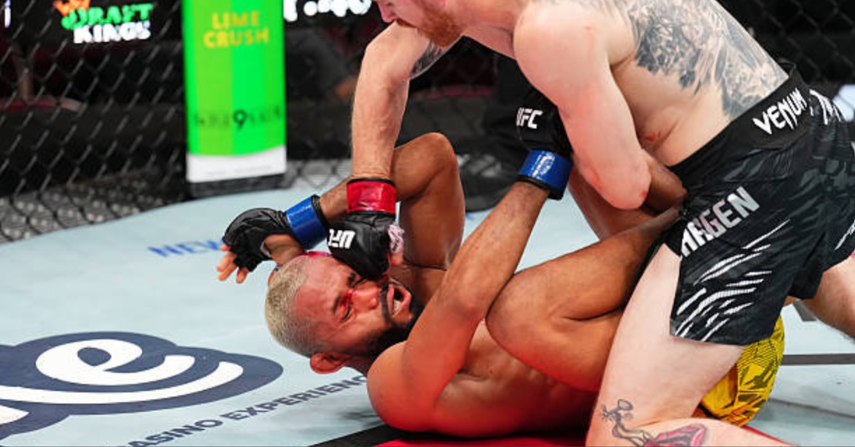 Cory Sandhagen Forces Deiveson Figueiredo to Tap Out Due to Injury – UFC Des Moines Highlights