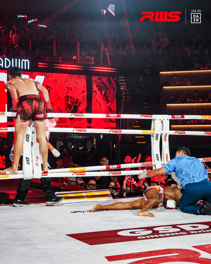 Watch: Khunsueklek’s Vicious Elbow Might Be Knockout of the Year: 19-Year-Old Phenom Champion Rules Muay Thai 4 Khunsueklek Muay Thai RWS (2)