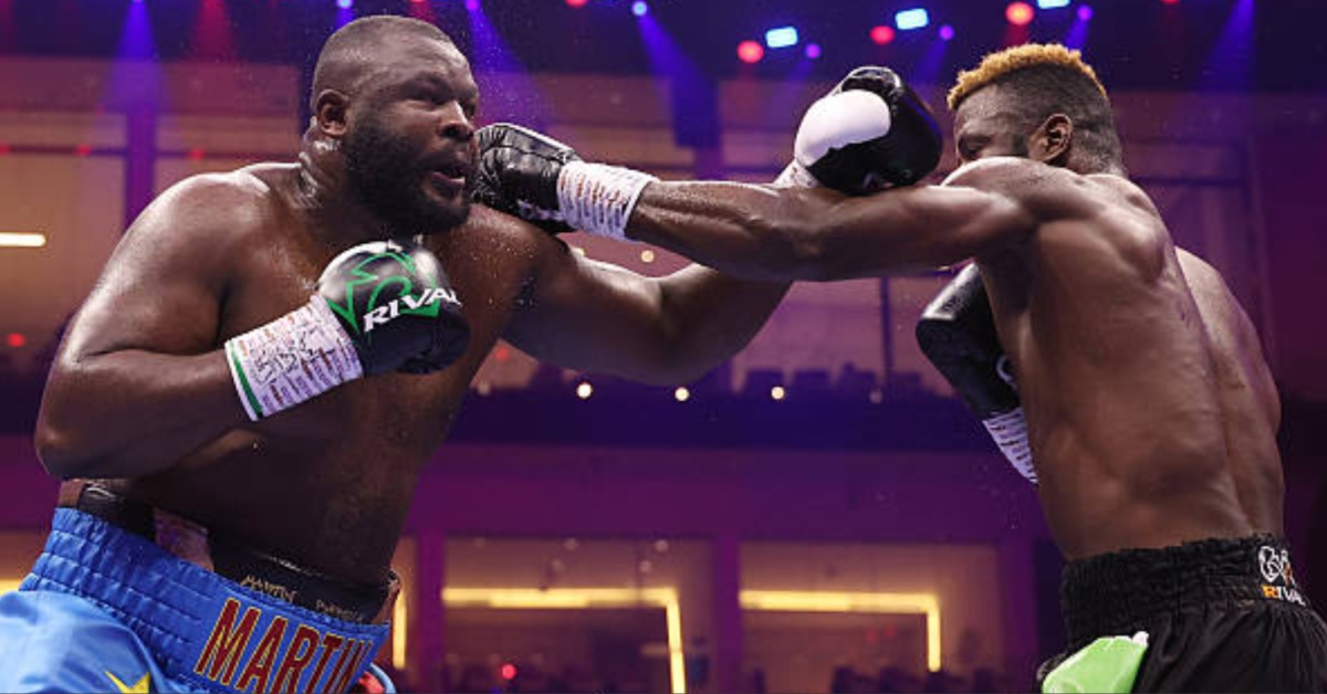Martin Bakole and Efe Ajagba Fight to a Majority Draw After 10 Rounds – Canelo vs. Scull Highlights