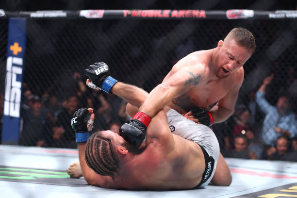 Justin Gaethje Reportedly 'Pissed' After Being Passed Up for Lightweight Title Fight at UFC 317 3 Justin Gaethje