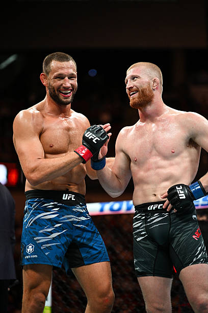 Bo Nickal’s Defeat Under the Microscope: UFC Veteran Offers Insight into the Hype Collapse 5 gettyimages 2213414635 612x612 1