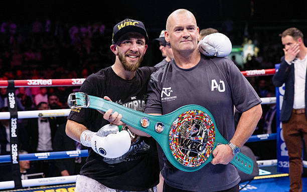 Nathaniel Collins Drops Lee McGregor with Laser Left Hand, Scores TKO in Round 4: Taylor vs. Essuman Highlights 4 gettyimages 2216154396 612x612 1