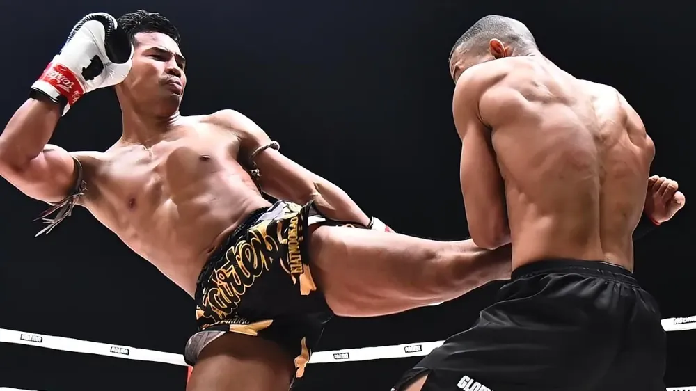 Watch: Petch dominates the Glory X Rise 2024 Featherweight Grand Prix 9 Petch kicks Miguel Trindade