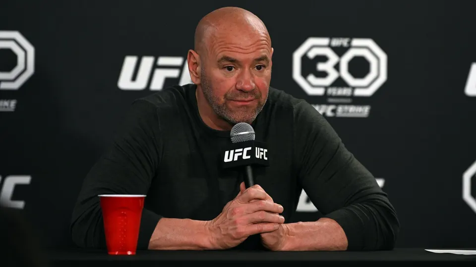 Why a Former Boxing Champion Says Dana White Will Follow 50 Cent and Jay-Z’s Failed Promoter Path 7 Dana white looking nervous