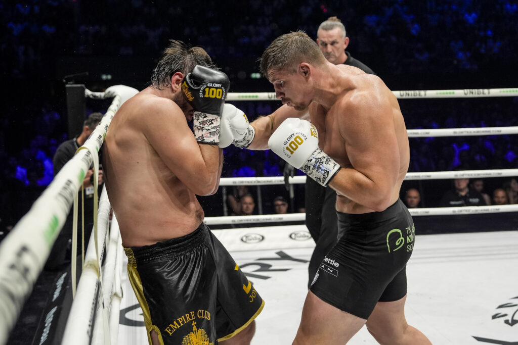 Rico Verhoeven dominates Artem Vakhitov