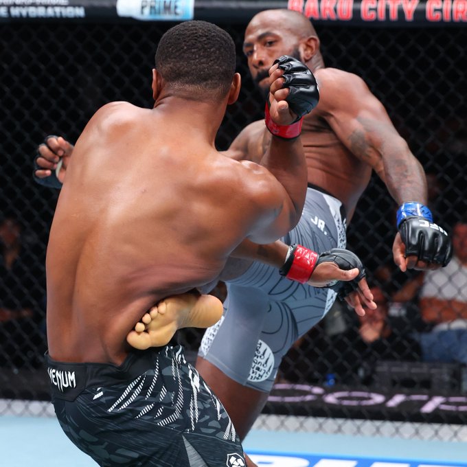 Khalil Rountree Jr. Dominates Jamahal Hill, Hands 'Sweet Dreams' Third Straight Loss - UFC Baku Highlights 5 GuAD UUWUAAC41r