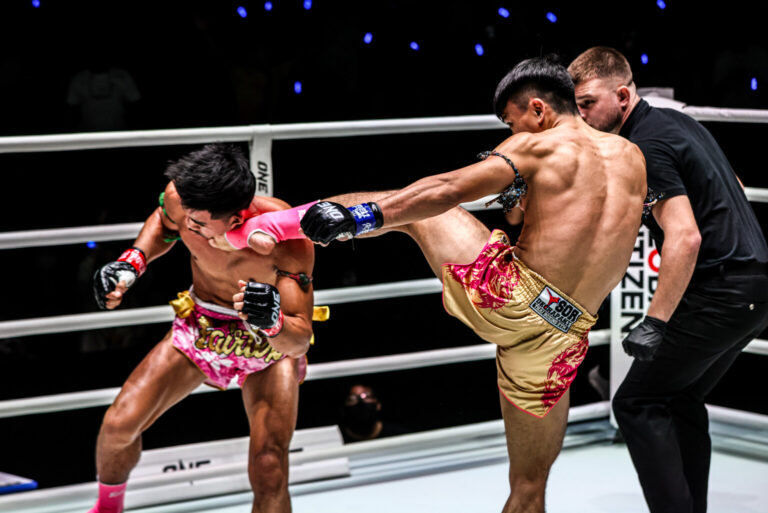 Jaosuayai smokes Nakrob in under a minute with a highlight reel KO – ONE Fight Night 32 Results