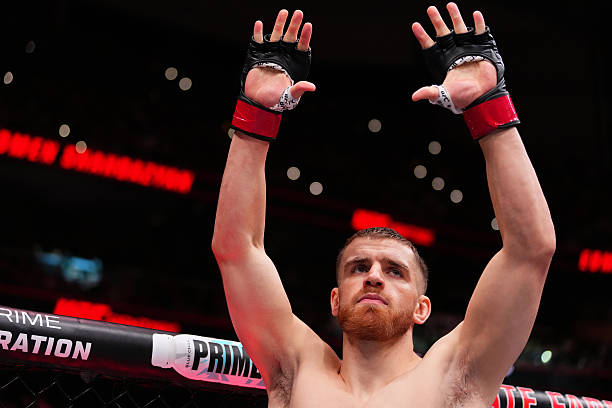 Edmen Shahbazyan Delivers Dominant Showing Against Andre Petroski - UFC Atlanta Highlights 4 gettyimages 2220191262 612x612 1