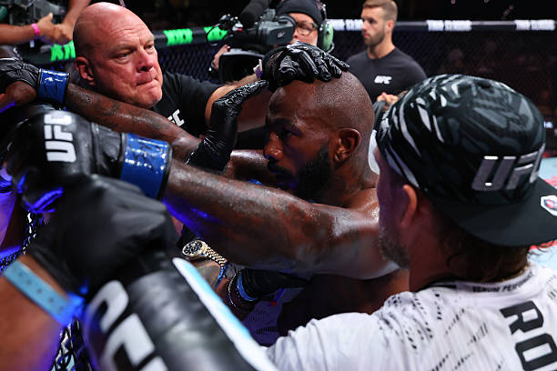 Khalil Rountree Jr. Dominates Jamahal Hill, Hands 'Sweet Dreams' Third Straight Loss - UFC Baku Highlights 8 gettyimages 2221385480 612x612 1