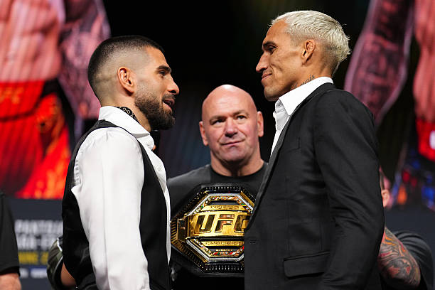 Drake Places $200k Bet on UFC 317 Main Event - Will Charles Oliveira or Ilia Topuria Get Struck by the Drake Curse? 4 gettyimages 2222331628 612x612 1