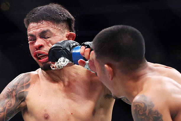 Joshua Van Stuns Brandon Royval in Epic Fight of the Year Contender - UFC 317 Highlights 5 gettyimages 2222684311 612x612 1