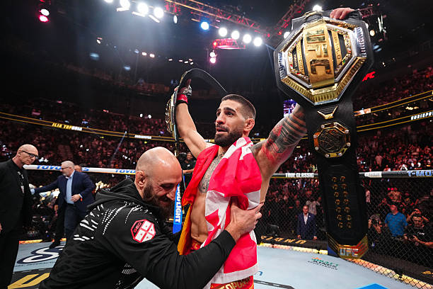 History Made! Ilia Topuria Crushes Charles Oliveira with Vicious KO to Claim Lightweight Title - UFC 317 Highlights 14 gettyimages 2222691526 612x612 1