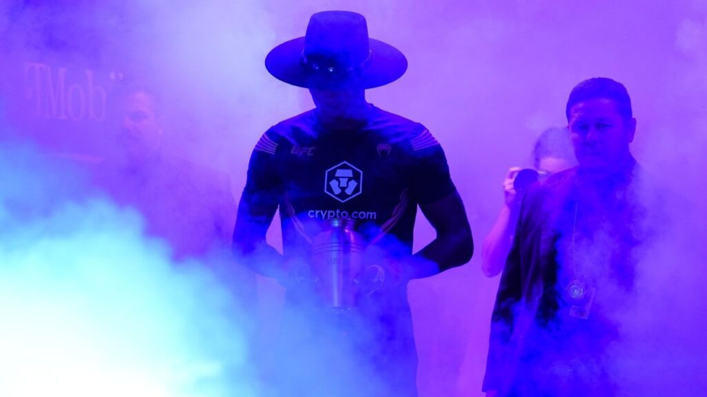 Disgraced WWE Founder Vince McMahon Tried to Buy Conor McGregor's BKFC: 'He Was Very Serious' 4 i 2