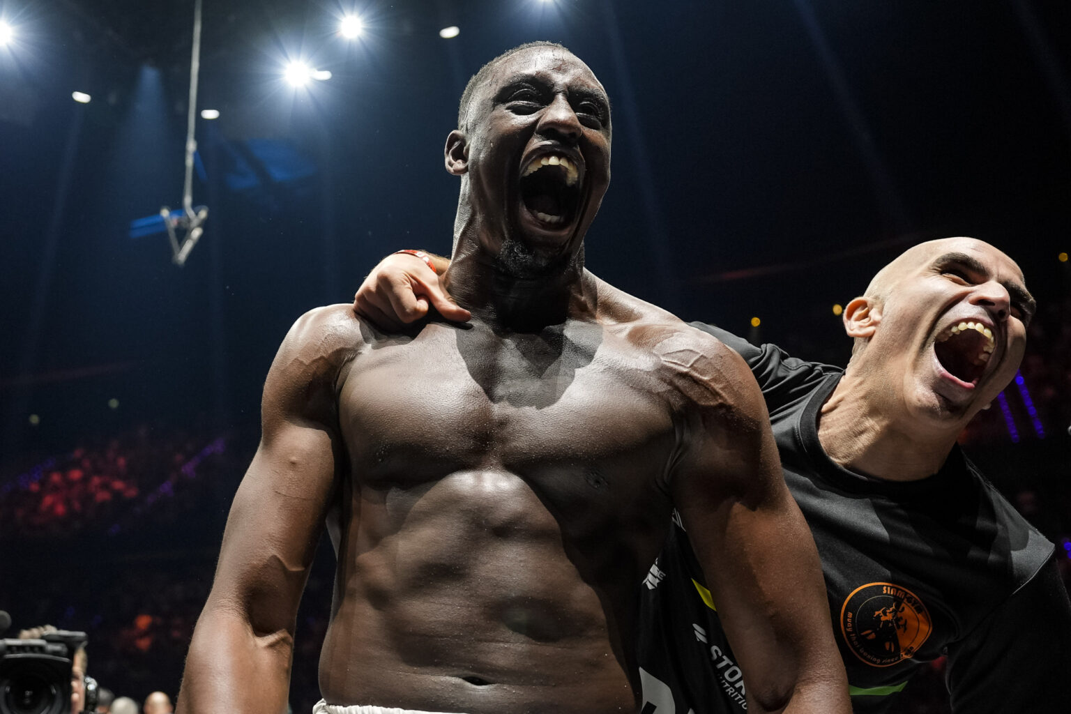 Watch: A Near Brawl and a brutal Flying knee knockout in insane fight at Glory 100