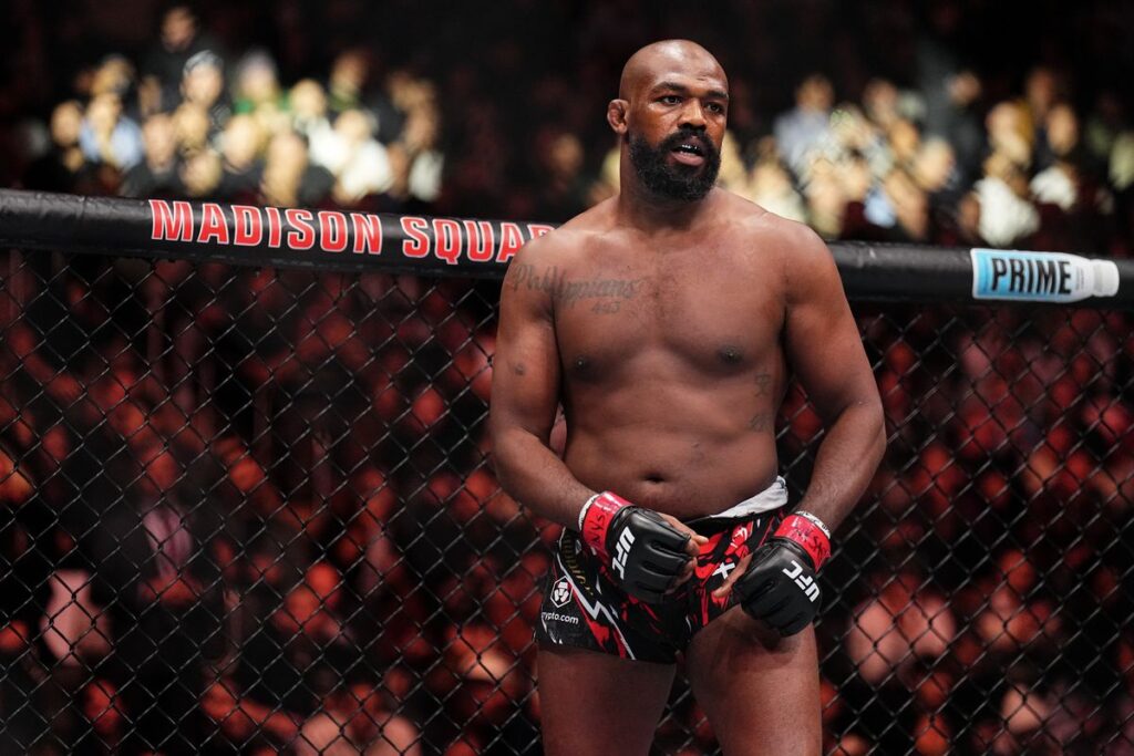 Can Tom Aspinall Defeat Jon Jones at the First-Ever UFC White House Event? 'Bones' Wants the Smoke 6 685bd2cfac90ca0e2c12e1d5 2185189140.0