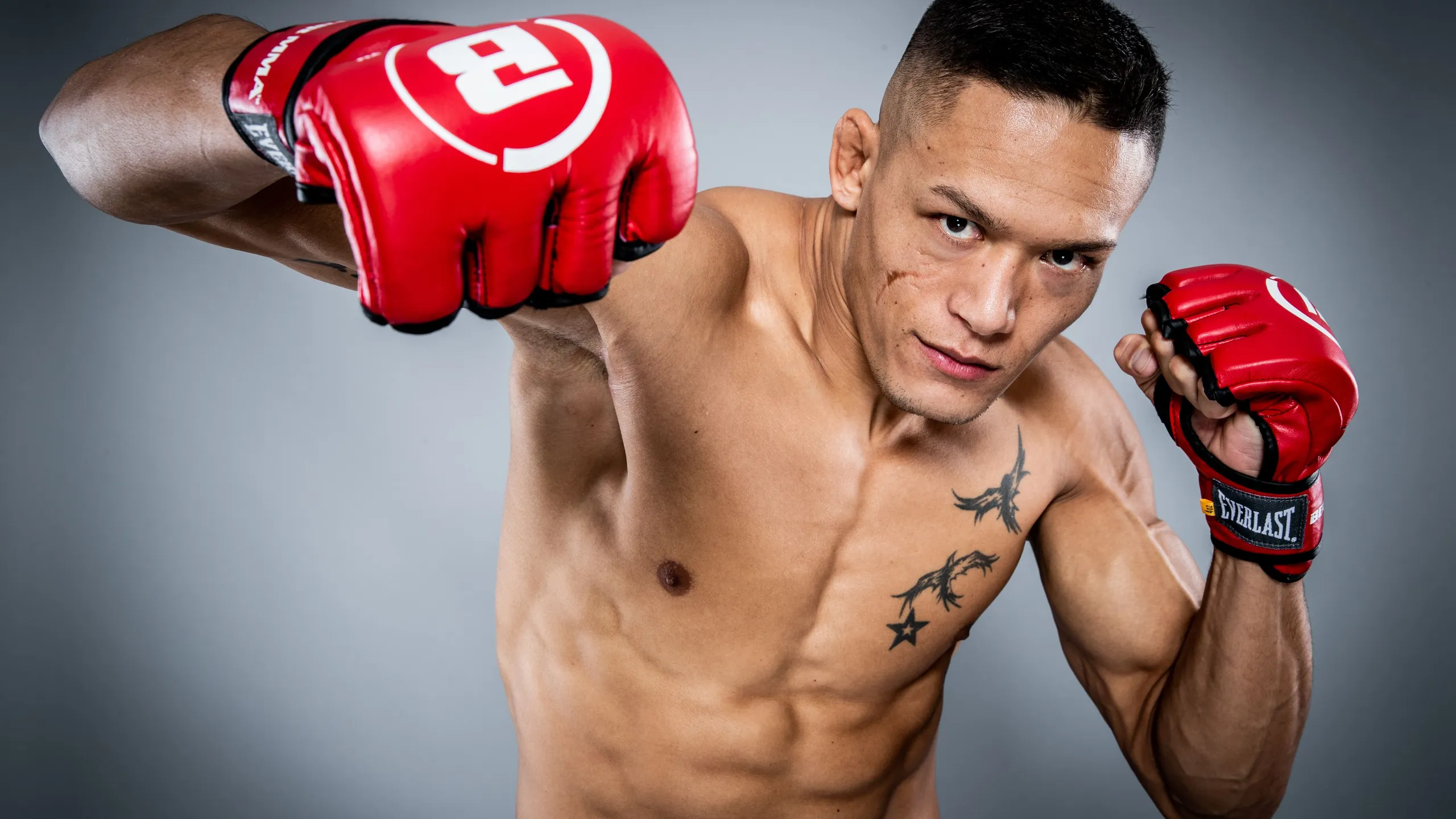 Costello Van Steenis Plans “Bad Night” for “One of the Best Middleweight Fighters in the World” at PFL Africa 1