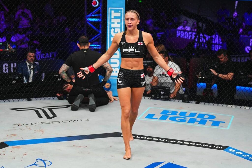 Dakota Ditcheva Issues Super-Fight Challenge to Valentina Shevchenko for "history-making fight" 4 Dakota D 2