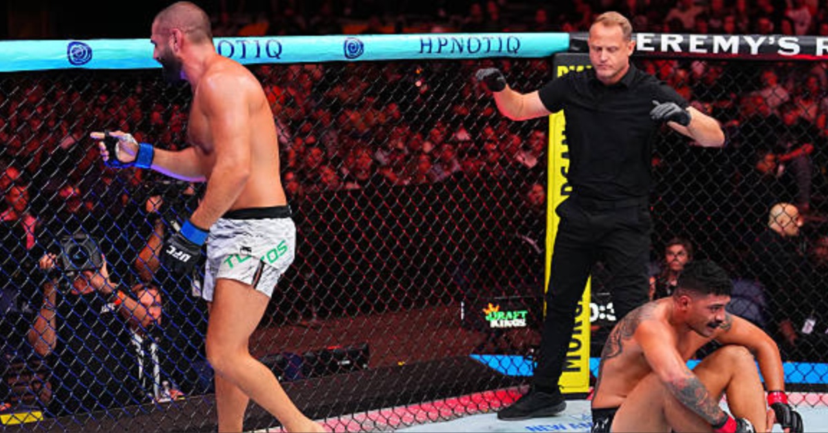 Tuco Tokkos Submits Junior Tafa with Slick Arm Triangle Choke – UFC Nashville Highlights