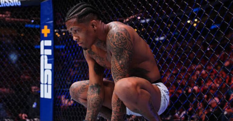 Vinicius Oliveira Outworks Kyler Phillips for Sixth Straight Win - UFC 318 Highlights